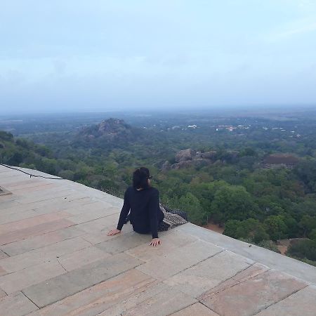 Hewage Resort Anuradhapura Ngoại thất bức ảnh